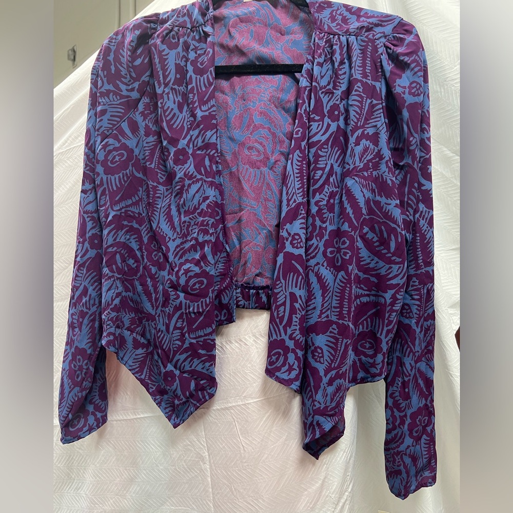 Purple crop drop jacket size L NEW